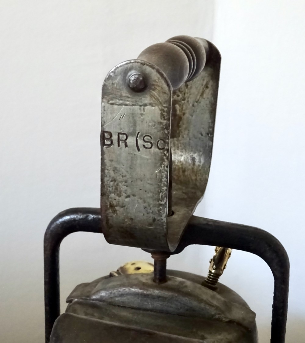 PREMIER CARBIDE RAILWAY LAMP BY CRESTELLA ENG. CO. View IV