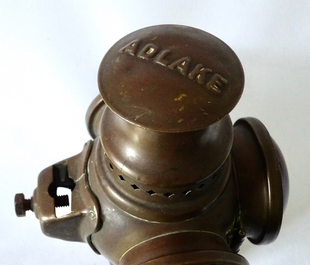 ADAMS & WESTLAKE CO  CHICAGO RAILROAD LAMP BY ADLAKE View II