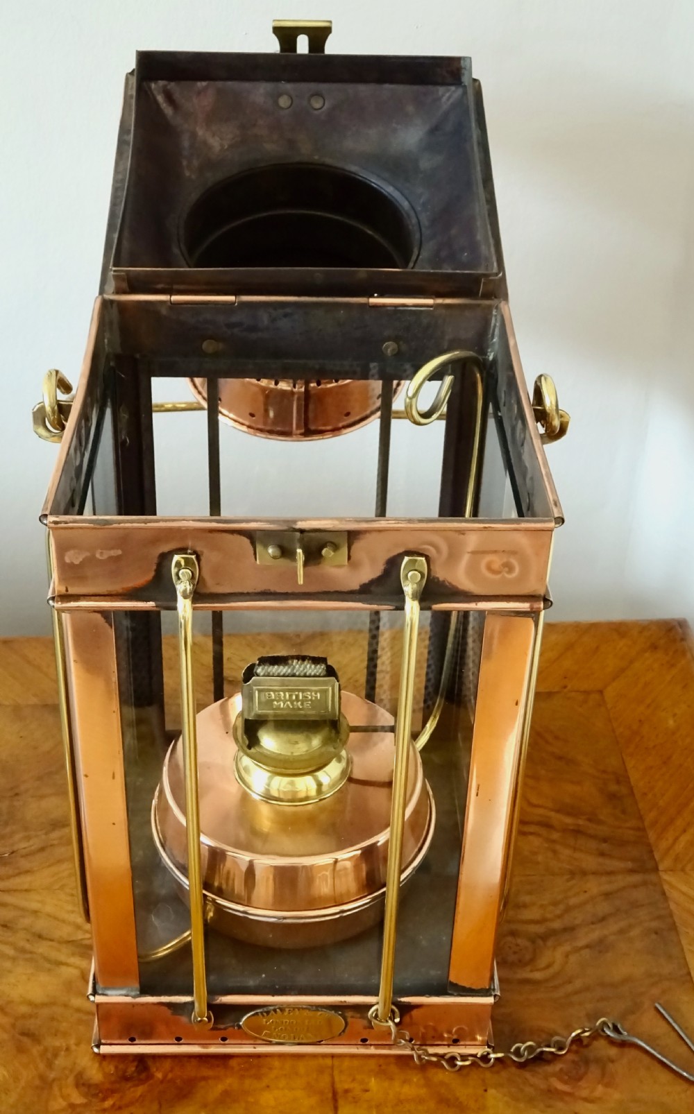 SHIP'S CABIN OIL LAMP BY DAVEY & CO View II