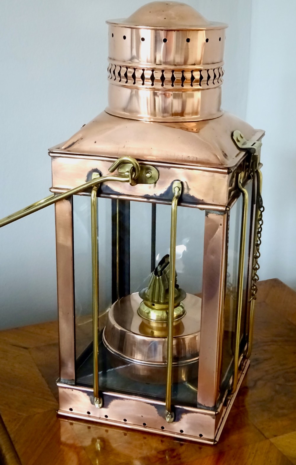 SHIP'S CABIN OIL LAMP BY DAVEY & CO View V