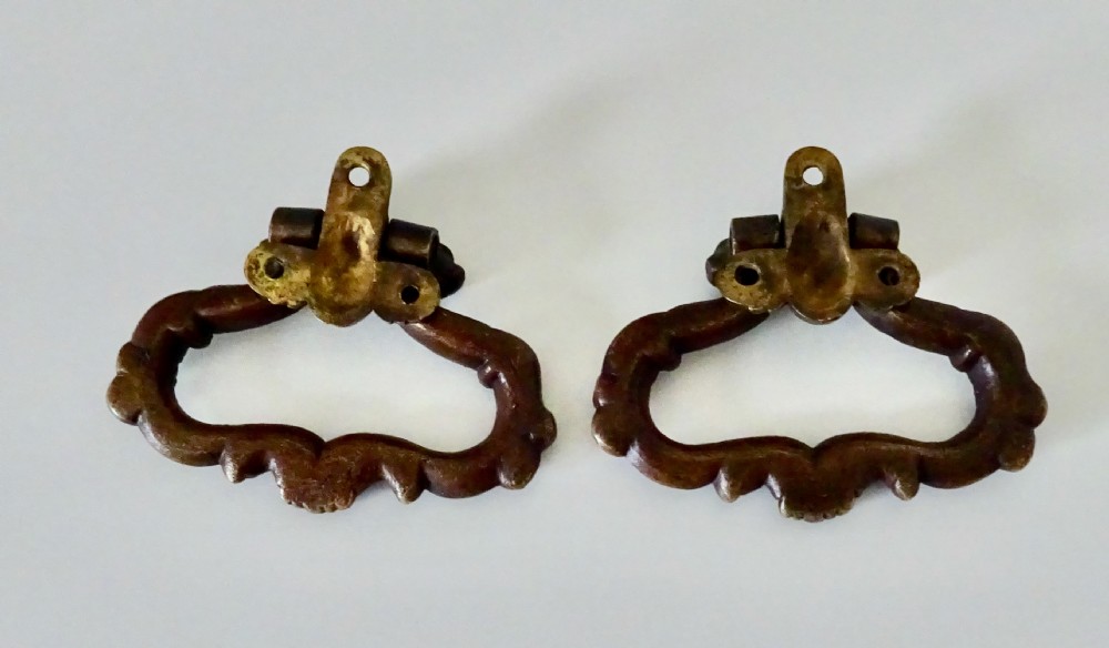 PAIR VICTORIAN BRONZE CABINET HANDLES View II