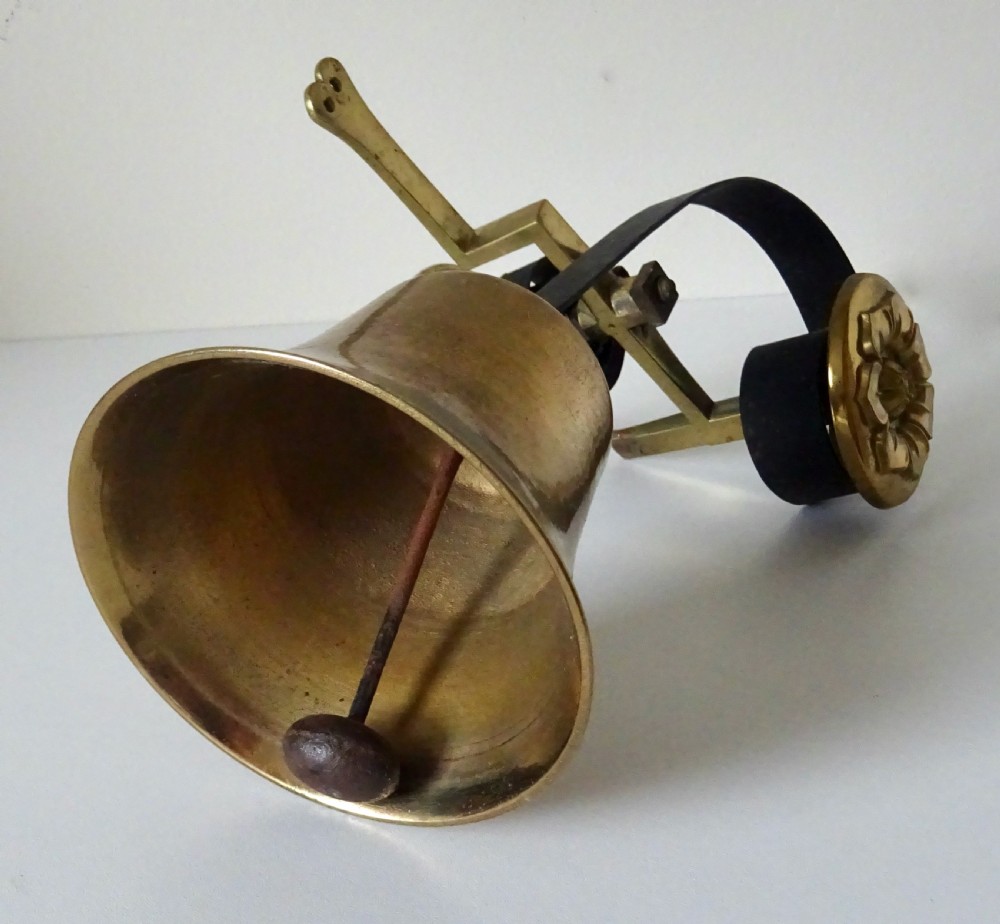 BRYDEN & SONS EDINBURGH, A SHOP'S BELL  View III