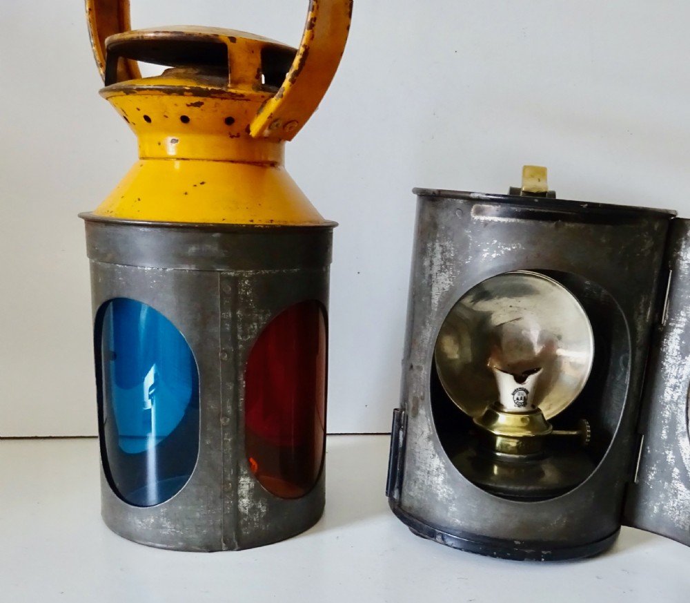 BLADON B'HAM FOUR ASPECT RAILWAY LAMP View III