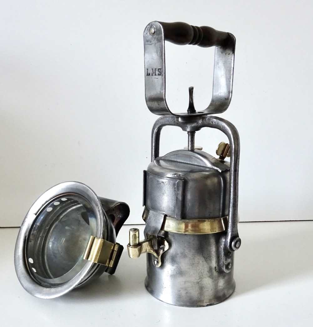 CARBIDE RAILWAY LAMP - LONDON MIDLANDS AND SCOTLAND View VI