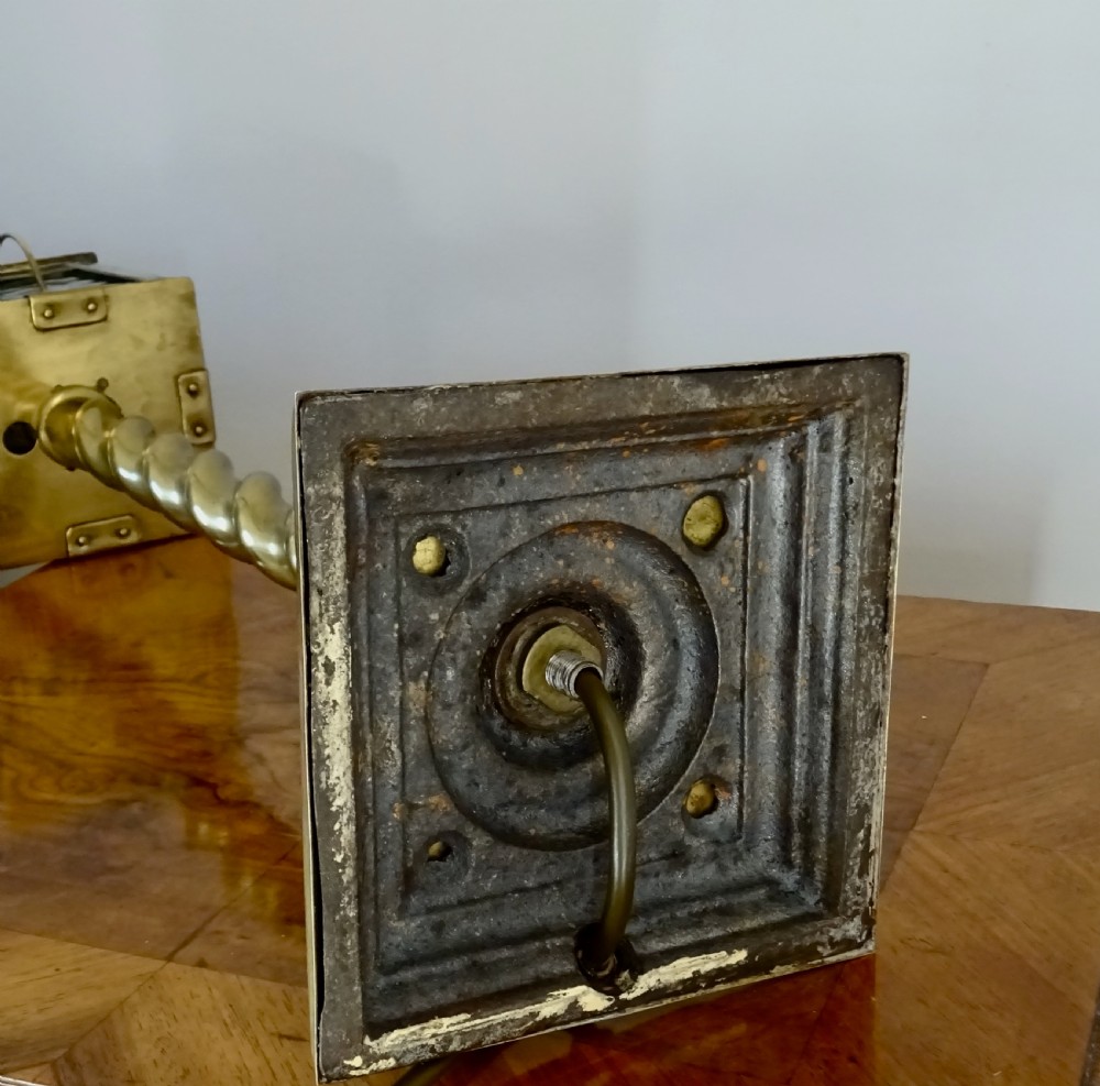 TALL BRASS LANTERN LAMP View VI