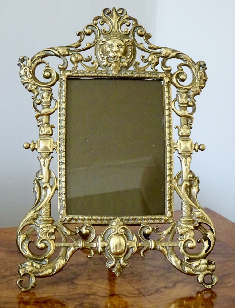 ORNATE  BRASS PHOTO  FRAME View V