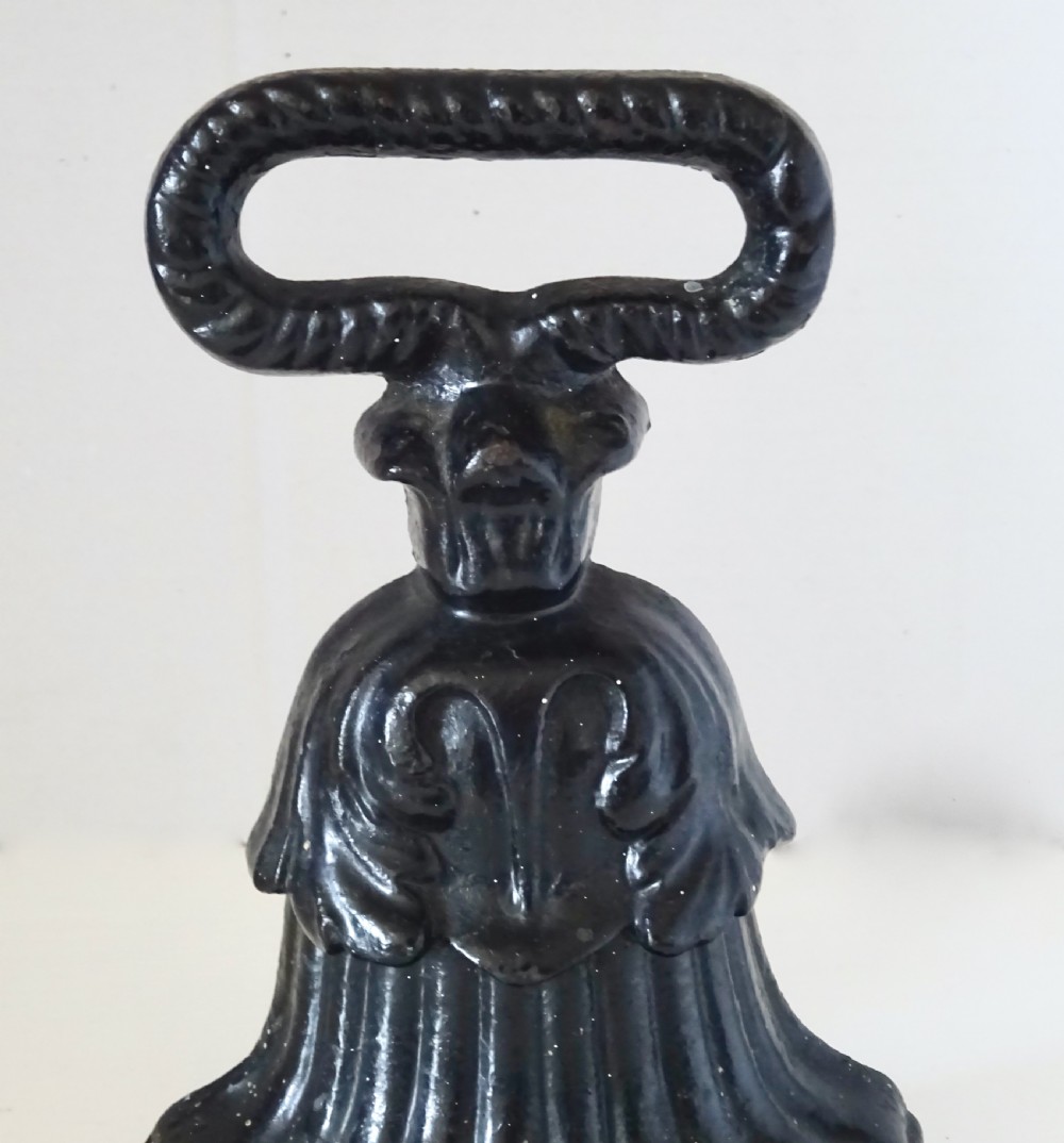 ARCHIBALD KENRICK & SONS CAST IRON DOORSTOP View IV