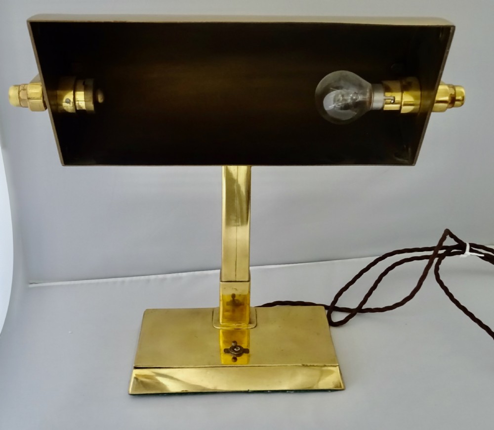 LARGE BRASS BANKER'S LAMP View VI