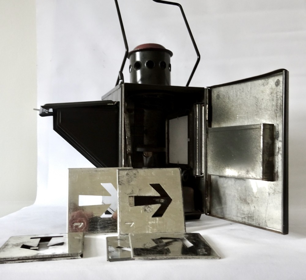ARMY ROAD SIGNAL OIL LANTERN View III