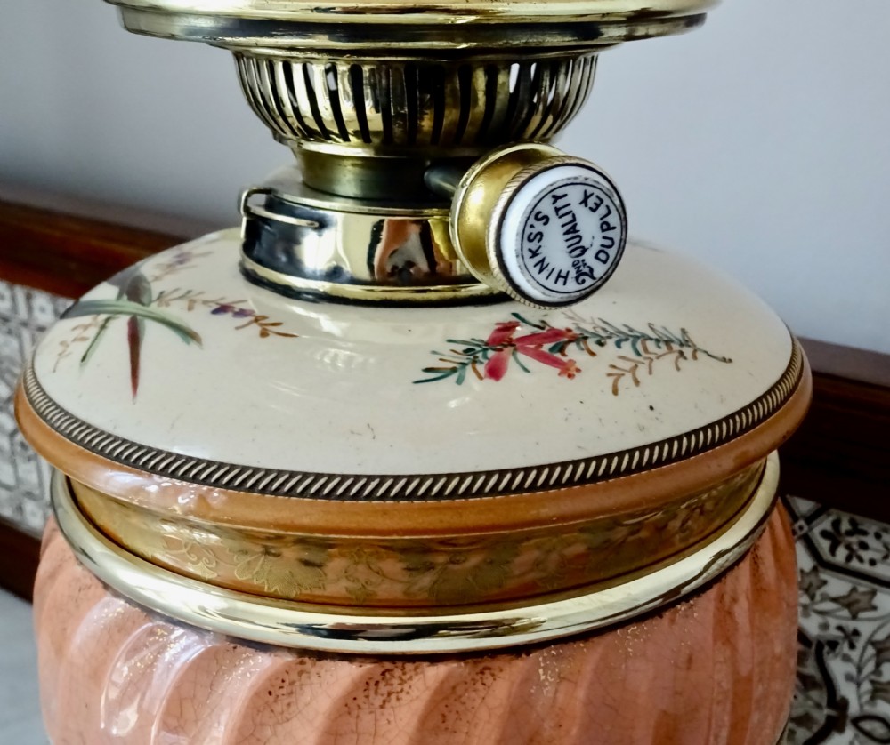 VICTORIAN OIL LAMP WITH ORIGINAL GLASS SHADE View VI