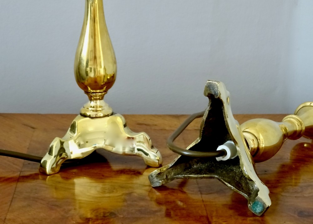 PAIR  20thC  GOOD QUALITY BRASS LAMPS View IV