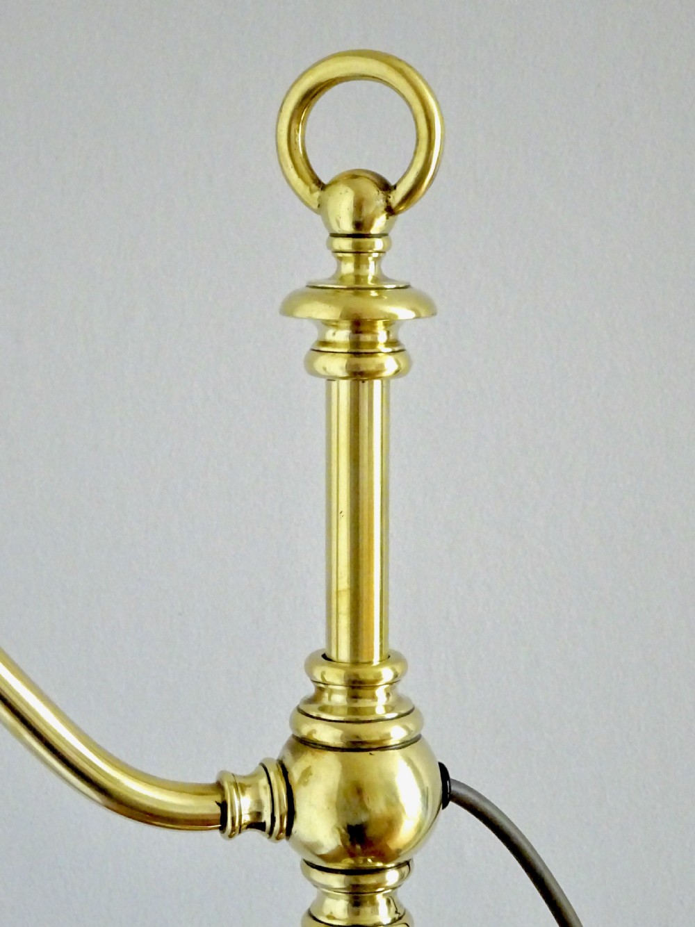 TALL ADJUSTABLE DESK LAMP View III