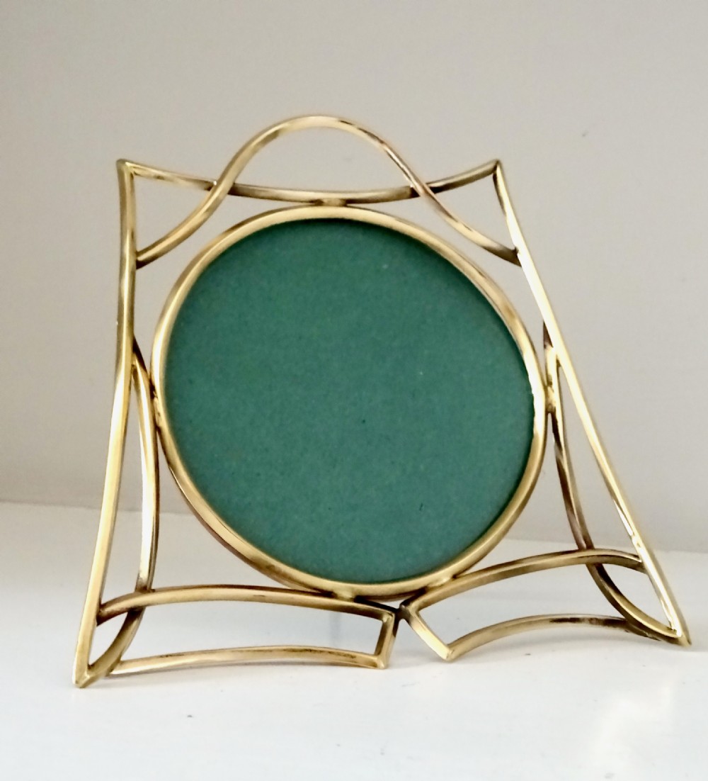 ART NOUVEAU BRASS PHOTO FRAME View VI
