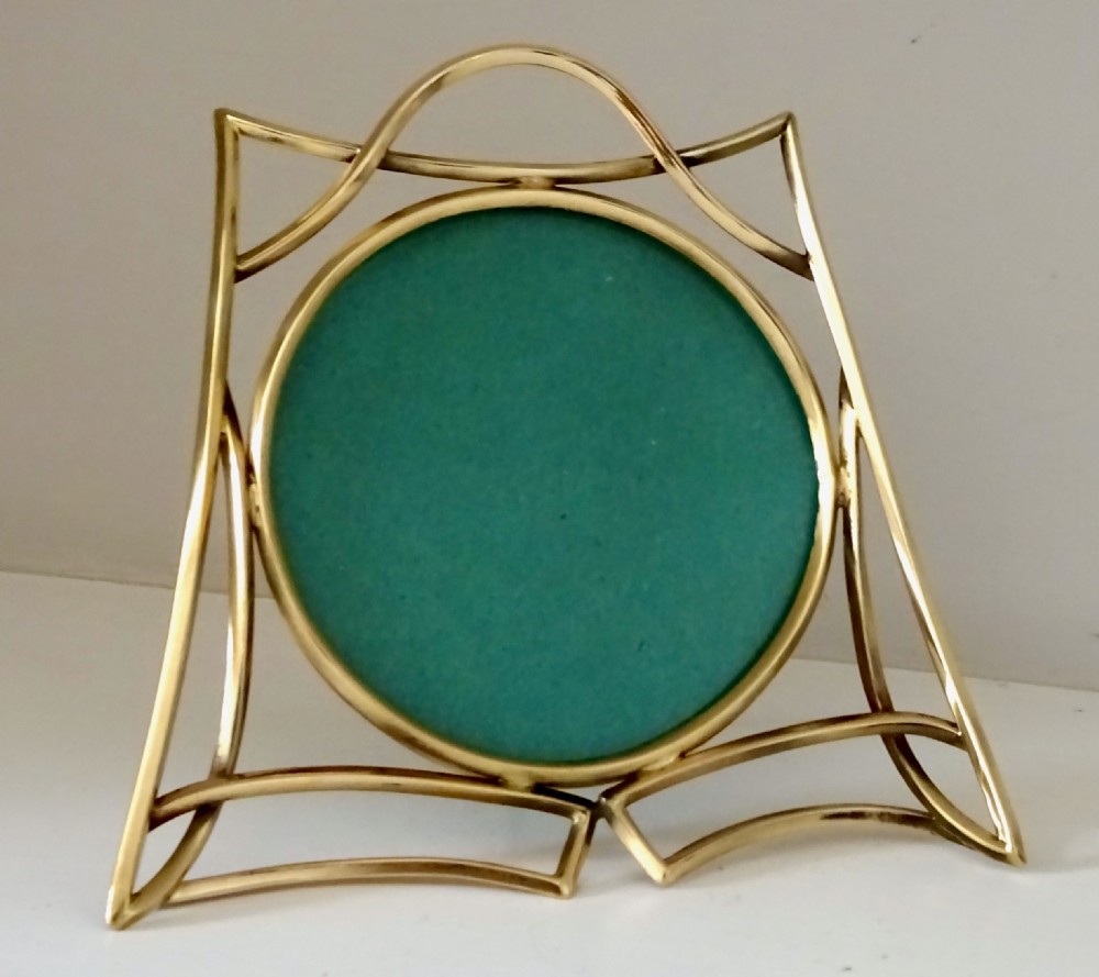 ART NOUVEAU BRASS PHOTO FRAME