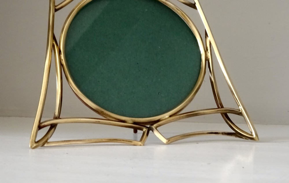 ART NOUVEAU BRASS PHOTO FRAME View VII