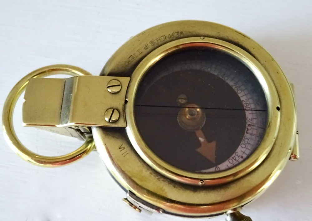 1917  MILITARY MARCHING COMPASS WITH ORIGINAL LEATHER CASE View IV