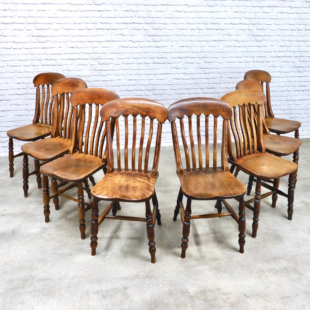 Windsor Lathback Kitchen Chairs x8