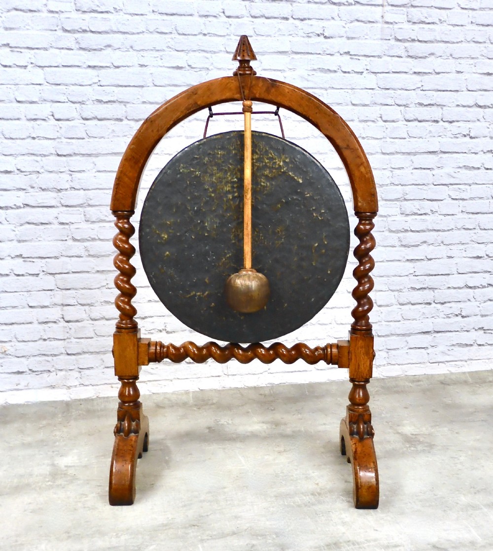 Country House Gong View II