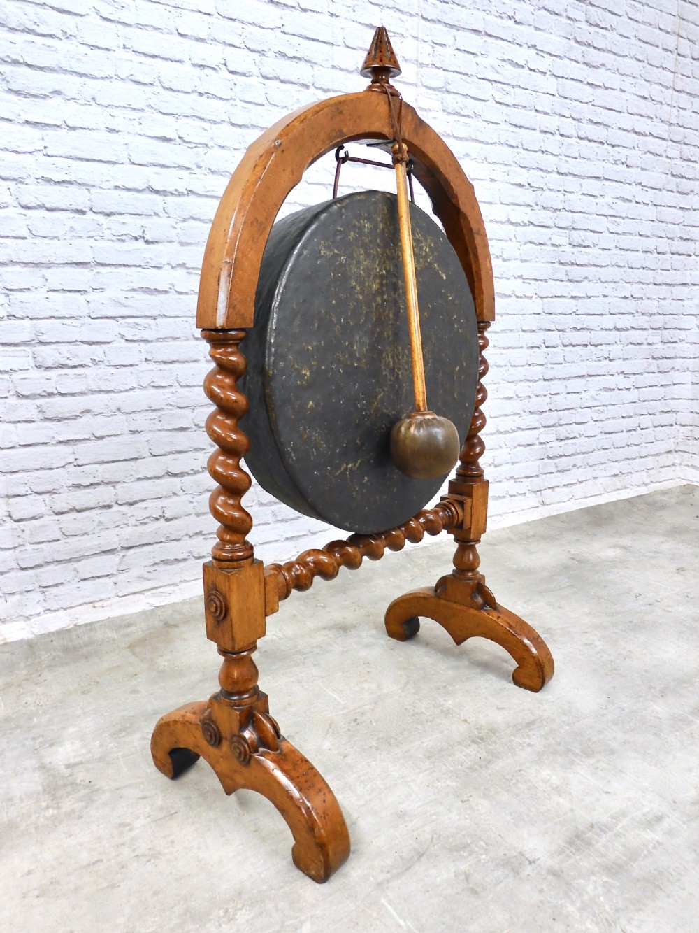 Country House Gong View III