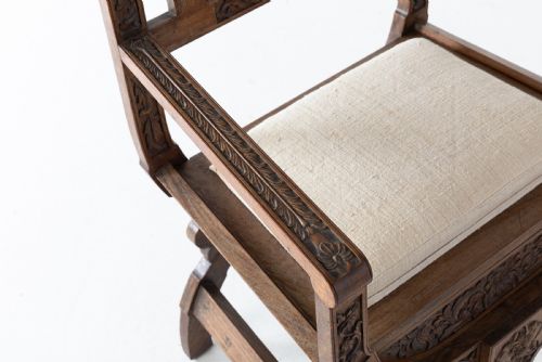 19TH CENTURY PAIR OF CARVED ANGLO INDIAN ARMCHAIRS - ADDITIONAL PHOTO 2