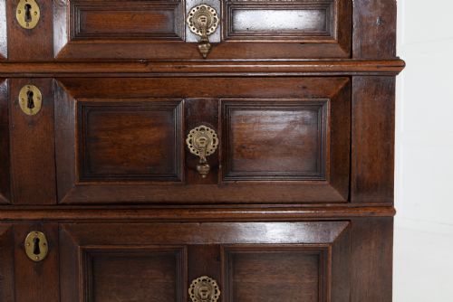 17TH CENTURY WALNUT CHEST OF DRAWERS - ADDITIONAL PHOTO 3