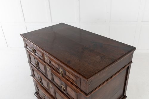 17TH CENTURY WALNUT CHEST OF DRAWERS - ADDITIONAL PHOTO 5