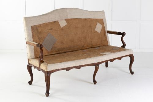 18th century italian walnut sofa - CATEGORY: ANTIQUE SOFAS - DATED 18TH CENTURY