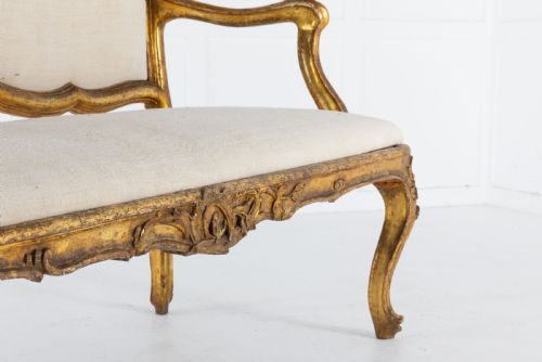 18TH CENTURY ITALIAN GILT SOFA - ADDITIONAL PHOTO 2