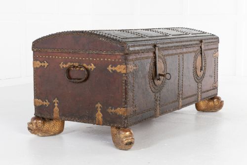 18TH CENTURY LEATHER BOUND SPANISH TRUNK - ADDITIONAL PHOTO 3