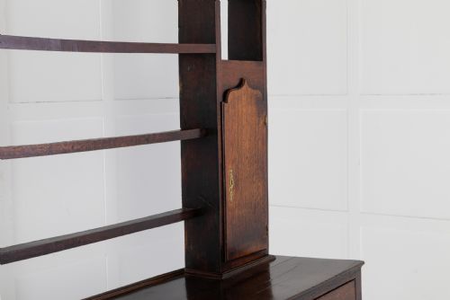 18TH CENTURY OAK DRESSER WITH RACK - ADDITIONAL PHOTO 1