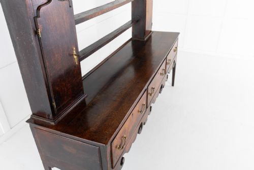 18TH CENTURY OAK DRESSER WITH RACK - ADDITIONAL PHOTO 5
