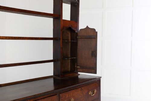18TH CENTURY OAK DRESSER WITH RACK - ADDITIONAL PHOTO 8