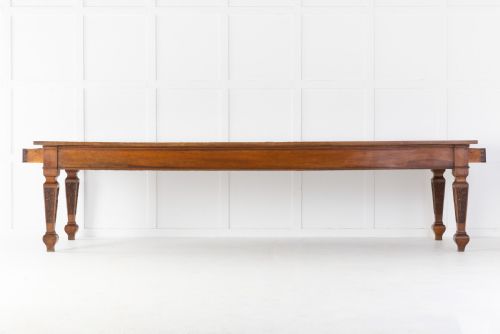 LARGE 19TH CENTURY ITALIAN WALNUT DINING TABLE - ADDITIONAL PHOTO 6
