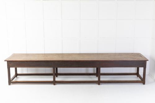 LARGE 18TH CENTURY FRENCH TABLE - ADDITIONAL PHOTO 1