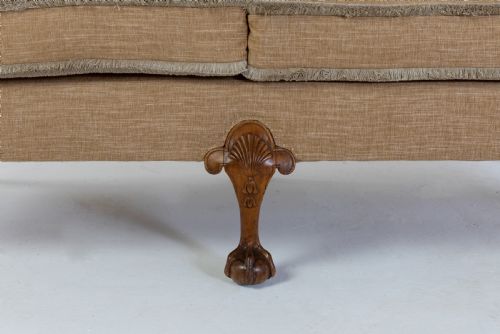 LARGE 19TH CENTURY WALNUT CAMEL BACK SOFA - ADDITIONAL PHOTO 3