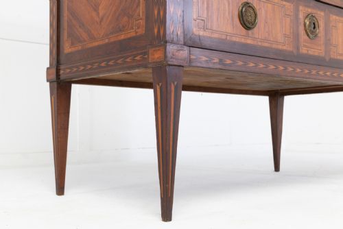 18TH CENTURY FRENCH KINGWOOD AND TULIP COMMODE - ADDITIONAL PHOTO 5