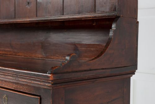 LATE 18THEARLY 19TH CENTURY PINE DRESSER AND RACK - ADDITIONAL PHOTO 3