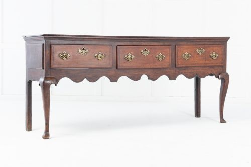 MID 18TH CENTURY OAK DRESSER BASE - ADDITIONAL PHOTO 4