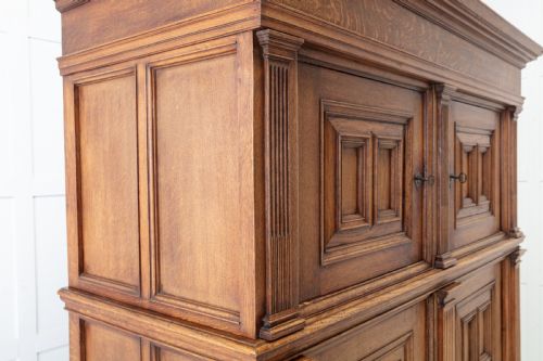 18TH CENTURY DUTCH OAK CABINET - ADDITIONAL PHOTO 2