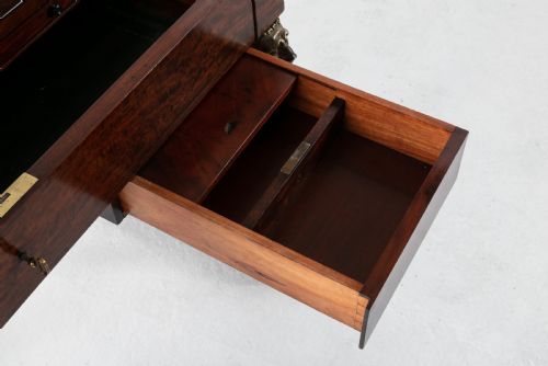 19TH CENTURY MAHOGANY DESK ATTRIBUTED TO ALPHONSE GIROUX - ADDITIONAL PHOTO 8
