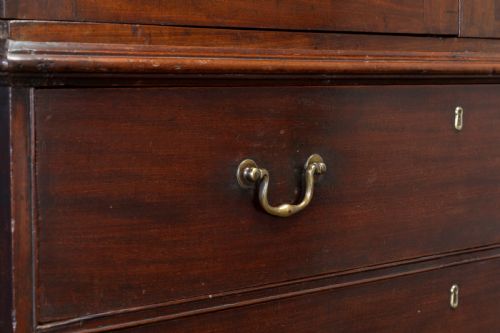 18TH CENTURY GEORGIAN MAHOGANY LINEN PRESS - ADDITIONAL PHOTO 3