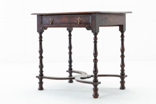 late 17th century oak side table - CATEGORY: ANTIQUE TABLES - DATED 17TH CENTURY