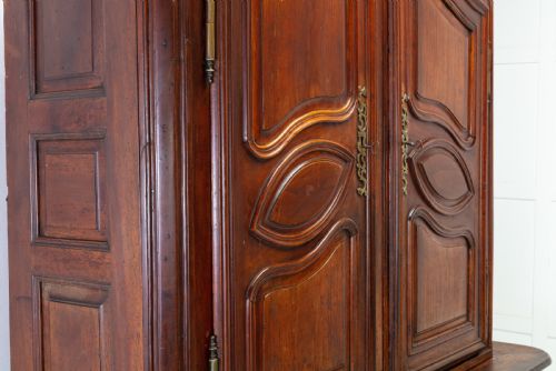 18TH CENTURY WALNUT BUFFET DEUX CORPS - ADDITIONAL PHOTO 4