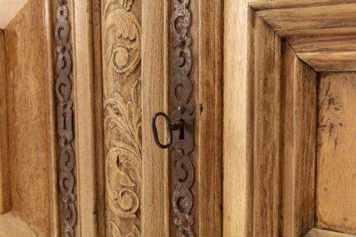 17TH CENTURY FLEMISH BLEACHED OAK CABINET - ADDITIONAL PHOTO 6