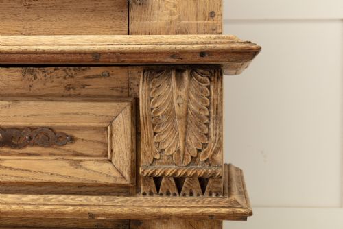 17TH CENTURY FLEMISH BLEACHED OAK CABINET - ADDITIONAL PHOTO 9