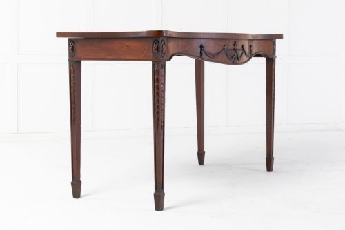 18TH CENTURY GEORGE III MAHOGANY 'ADAM STYLE' SERPENTINE SIDE TABLE - ADDITIONAL PHOTO 1