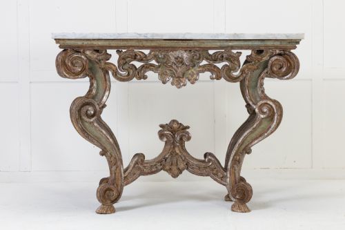 18th century italian baroque console table - CATEGORY: ANTIQUE TABLES - DATED 18TH CENTURY