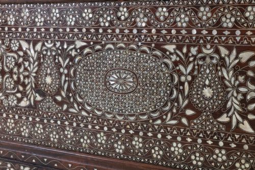 19TH CENTURY SYRIAN WEDDING CHEST - ADDITIONAL PHOTO 5