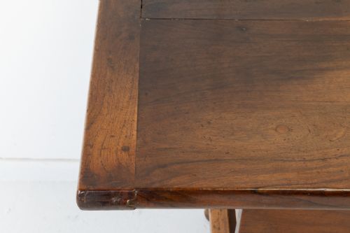 19TH CENTURY FRENCH WALNUT SERVING TABLE - ADDITIONAL PHOTO 4