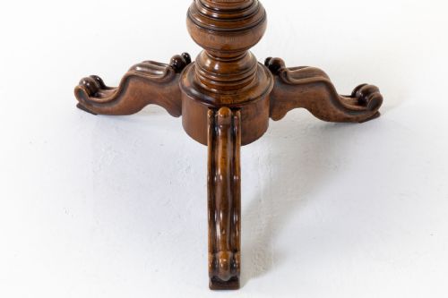 19TH CENTURY FRENCH WALNUT GURIDON - ADDITIONAL PHOTO 4